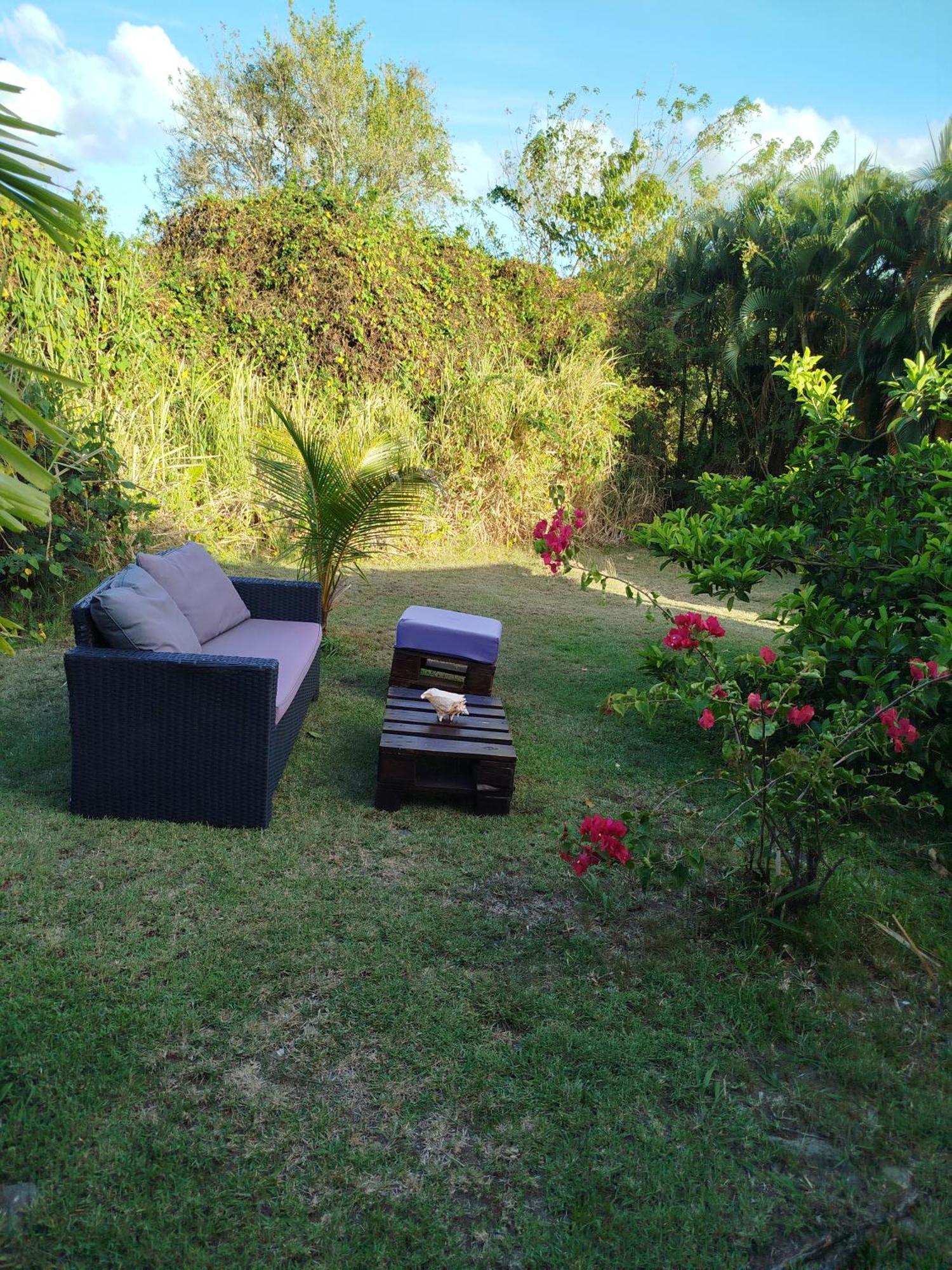 Ti-Case Appartement Jacuzzi A 100M De La Plage Sainte-Luce Kültér fotó